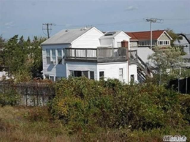 2nd image of 187 Granada St