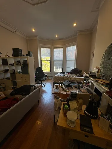114 Marlborough St Photo 1