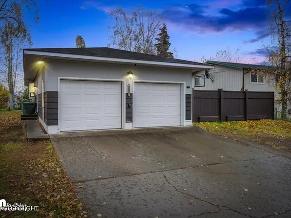 2002 W 46th Ave, Anchorage, AK 99517
