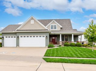 6219 Fillmore St, Davenport, IA 52806