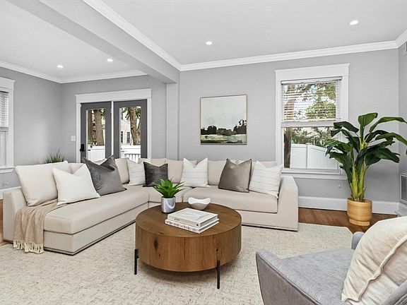 4th image of 16 Lingard St #2
