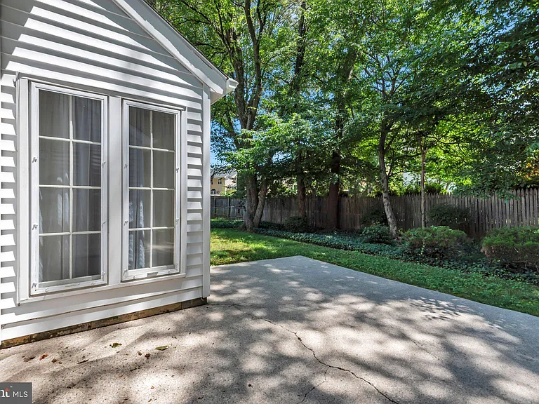 1836 Ralston Pl — Photo 37