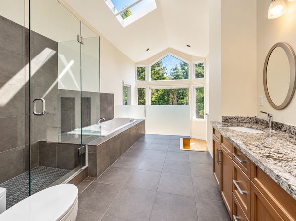 4 bedroom rental in West Vancouver — photo 23