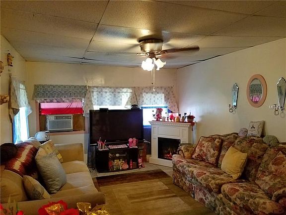 5th image of 417 N Domino Dr