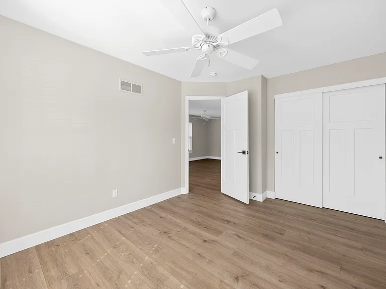 8050 Knights Crossing Dr — Photo 47