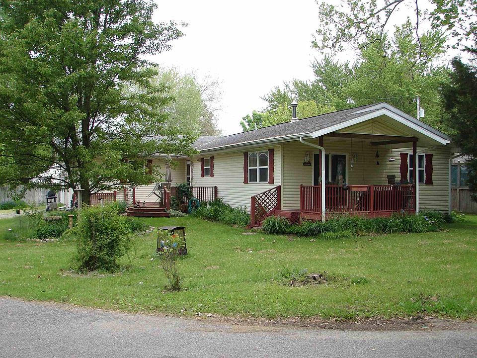 1st image of 3870 Lakeshore Dr
