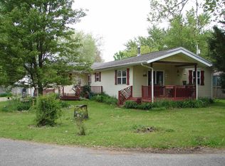 3870 Lakeshore Dr, Bremen, IN 46506