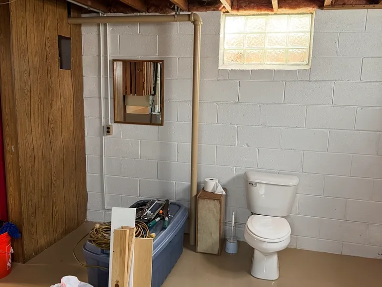 8829 W Olive St — Photo 18