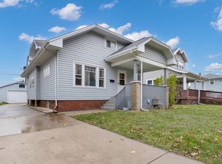 2006 Grand Ave, Racine, WI 53403