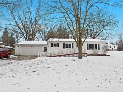 1009 McCormick Dr, Fenton, MI, 48430