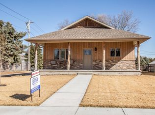 527 G St, Burwell, NE 68823