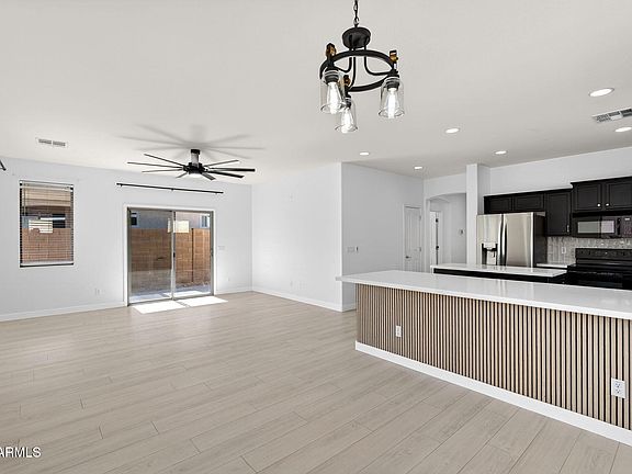 5th image of 36085 W VERA CRUZ Drive