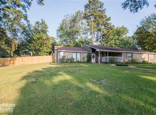 3333 Boettcher Dr, Huntsville, TX 77340