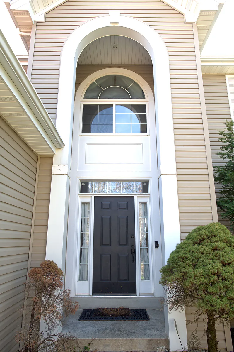 Building Photo - 878 Wellesley Place Dr