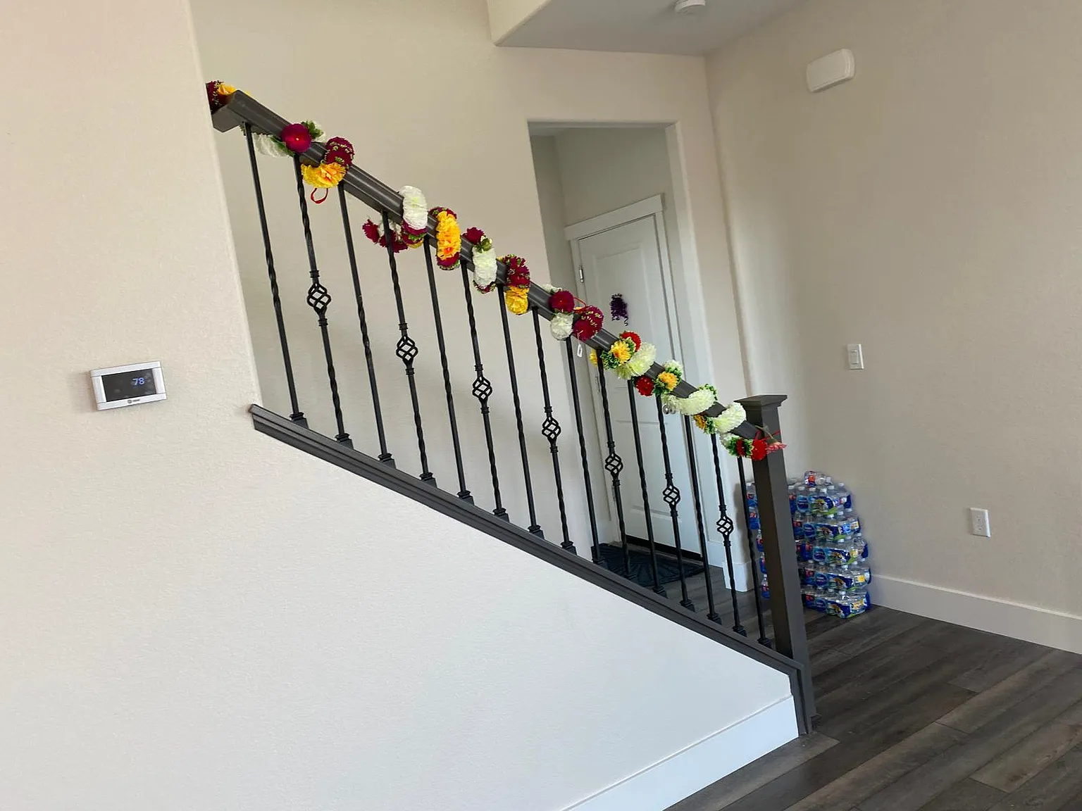 4 bed, 2215 sqft, $3,400 — Photo 2