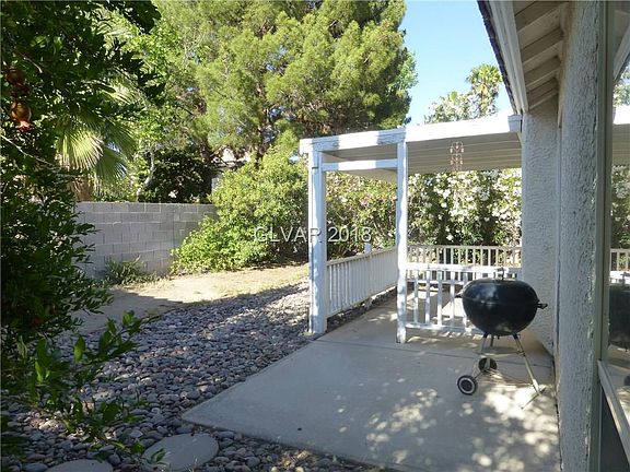 2nd image of 7636 Cross Ln