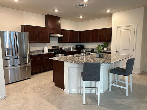 5th image of 3738 Battipaglia Ave