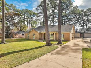 6523 Point Clear Dr, Houston, TX 77069