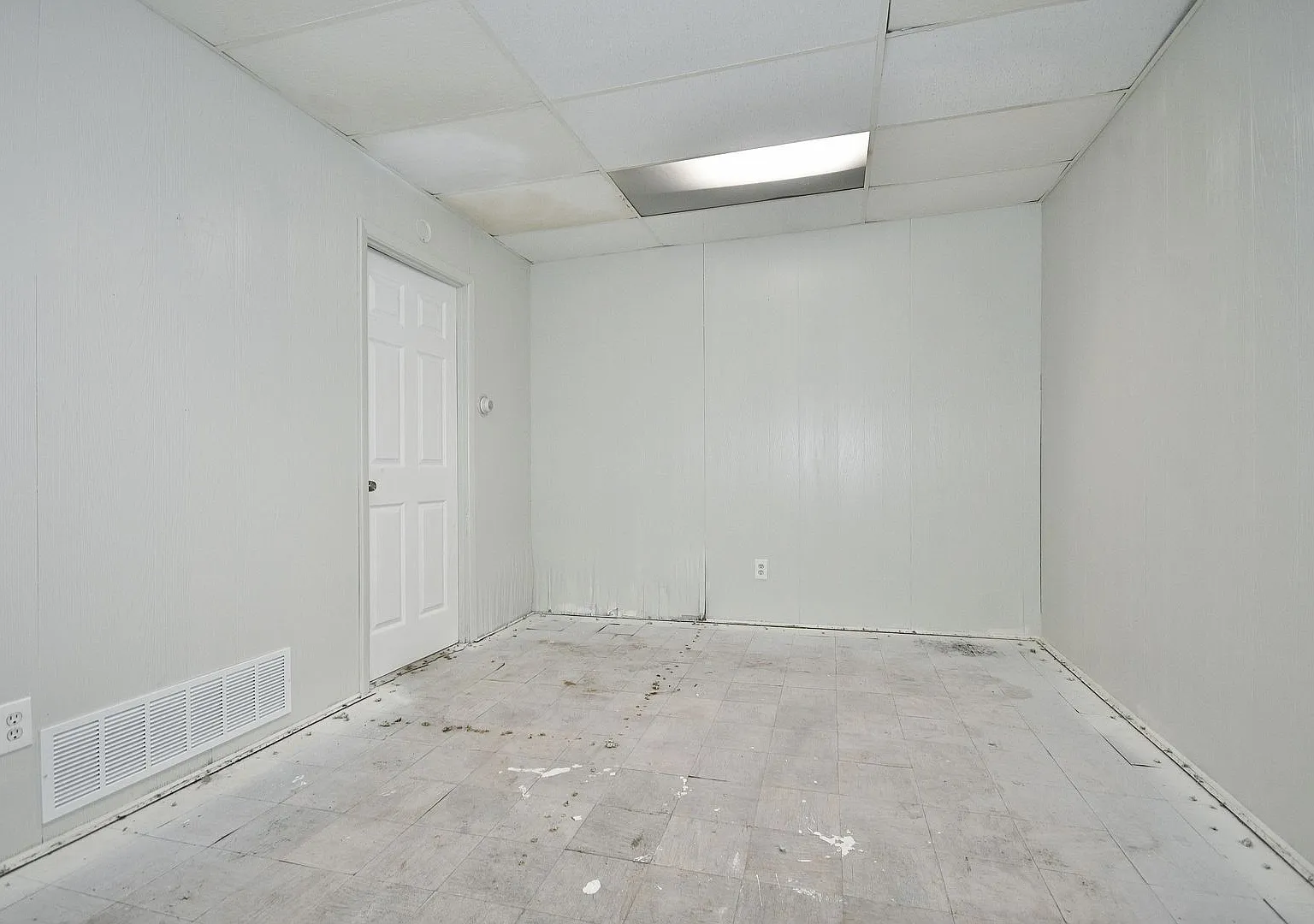 2 bed, 540 sqft, $1,100 — Photo 2