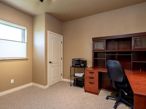 5th image of 9209 Majestia Ln