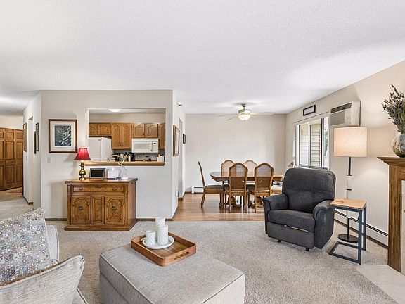 5th image of 7635 Edinborough Way APT 5105