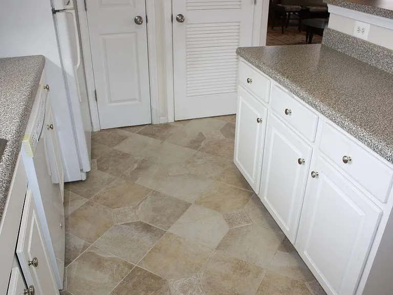 21787 Flanders Ct — Photo 28