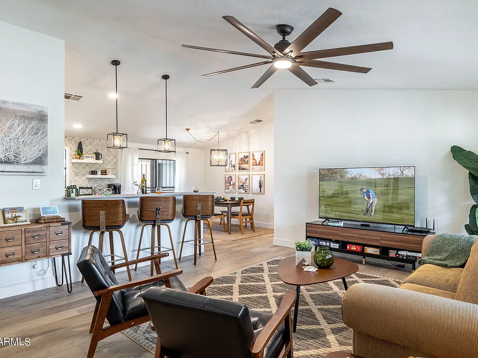 4909 E Tumbleweed Cir