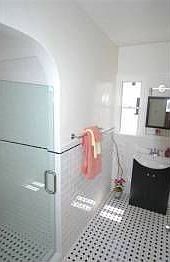 3rd image of 3543 Dover St