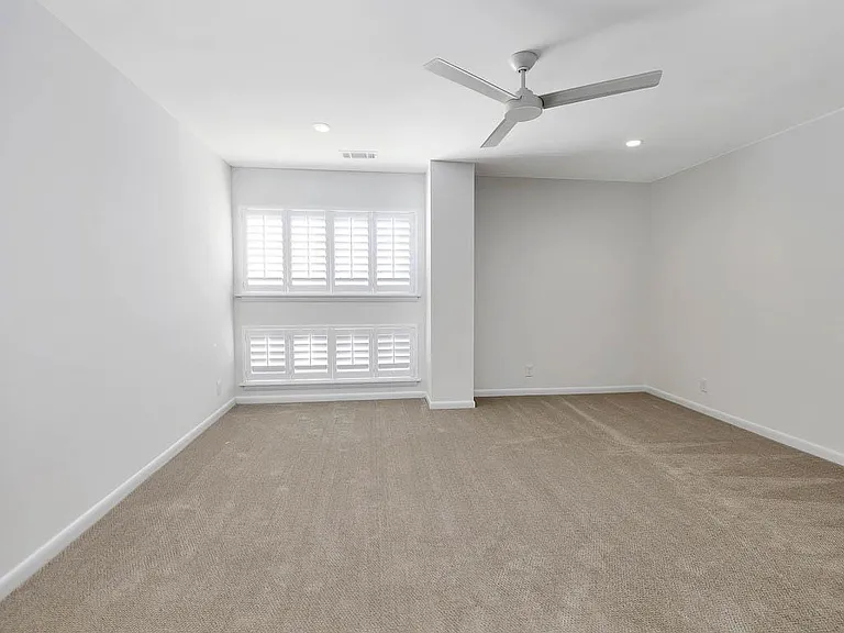 1000 Mallery Street Ext #F57 — Photo 12
