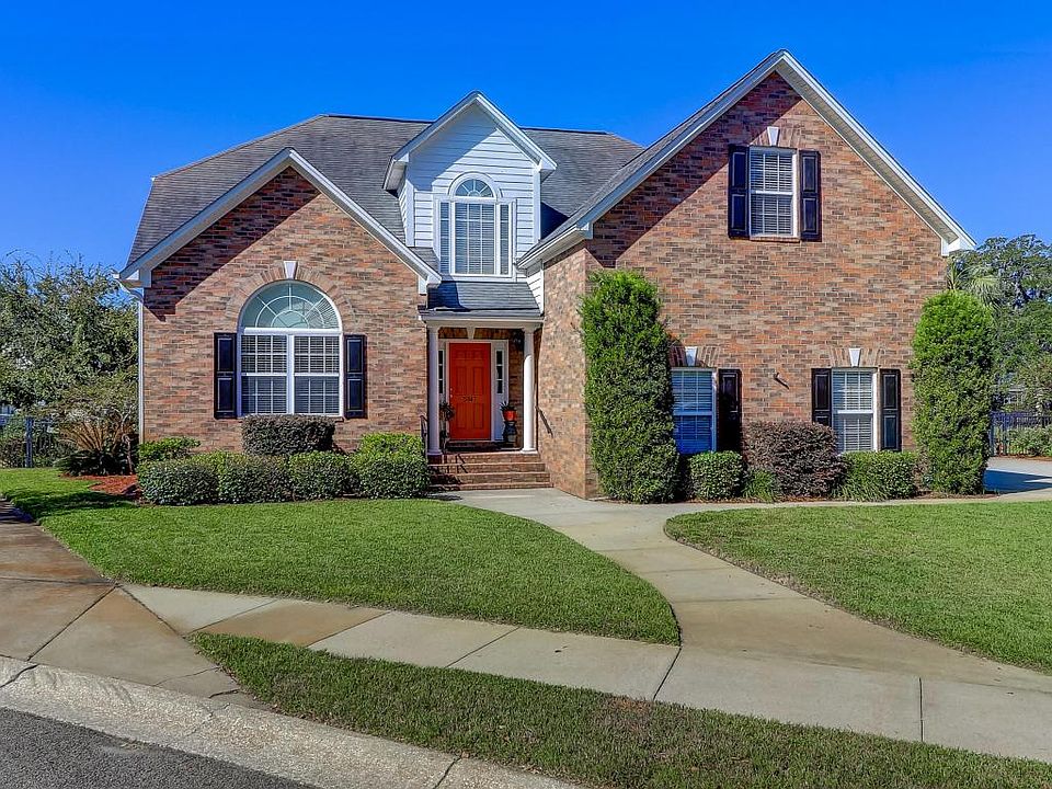 1st image of 5047 Spaniel Dr