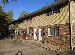 1013 28th St APT 1, Vienna, WV 26105