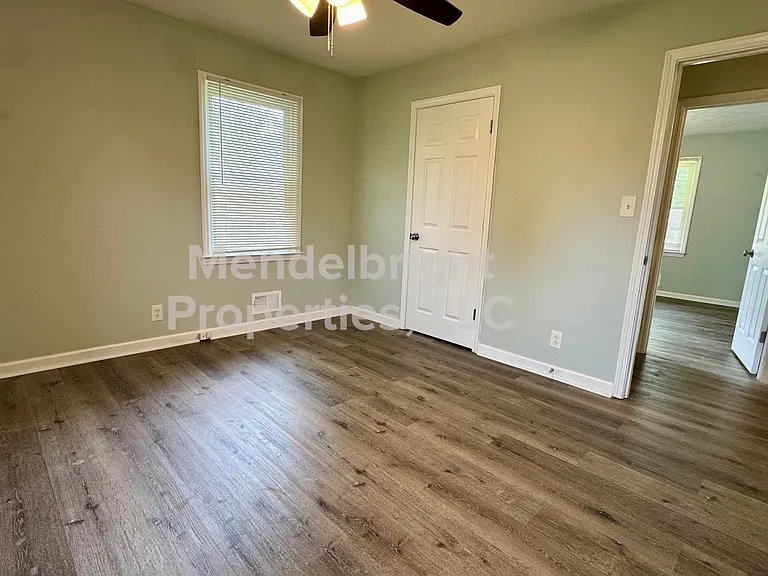 826 Tanner Rd — Photo 18
