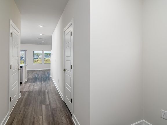 4th image of 16 Rockshire Trl