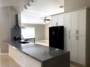 13230 SW 20th St, Hollywood, FL 33027