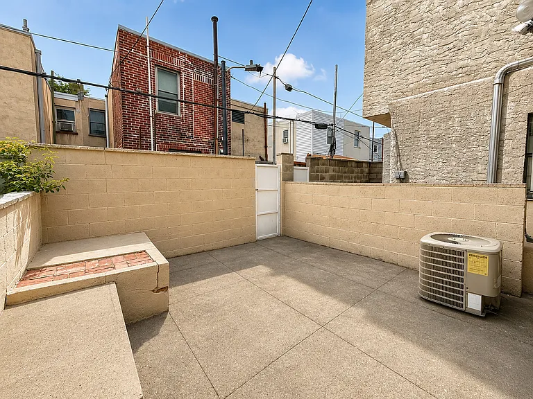 1629 S Jessup St — Photo 27