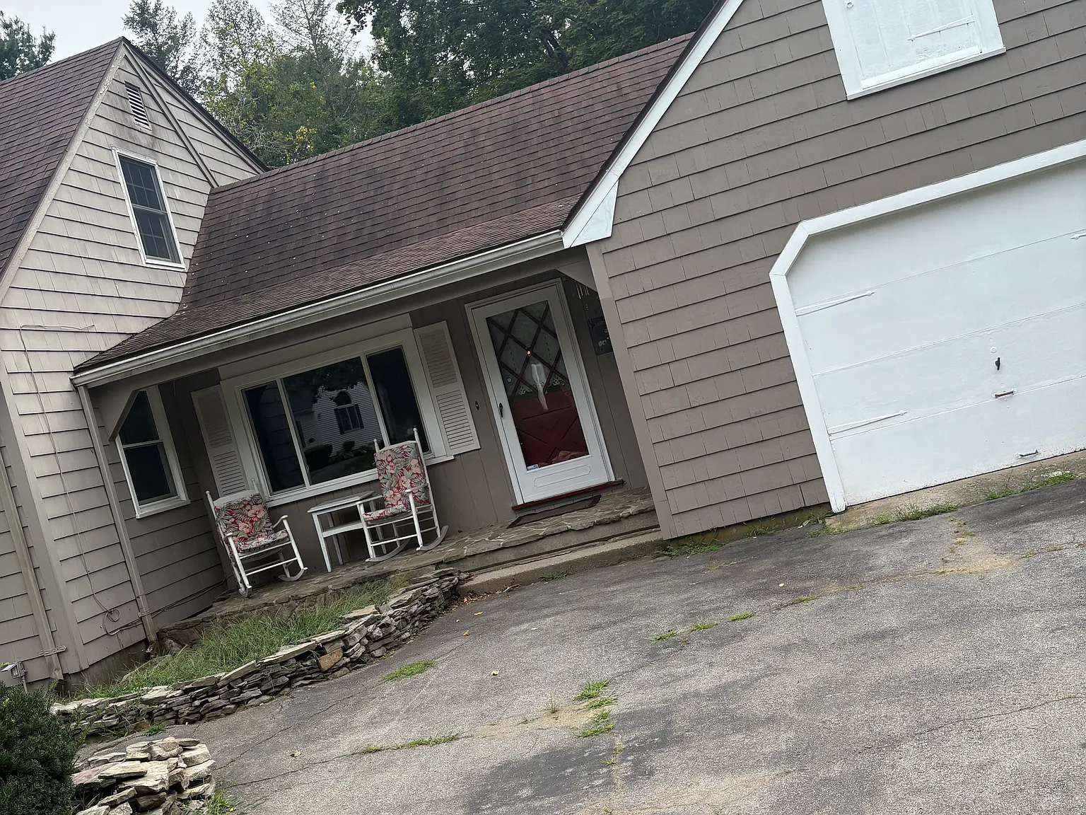3 bed, 1890 sqft, $3,900 — Photo 2