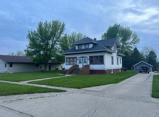 1009 Edith St, Hull, IA 51239