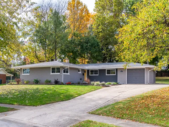 1439 Maplegrove Dr, Fairborn, OH 45324