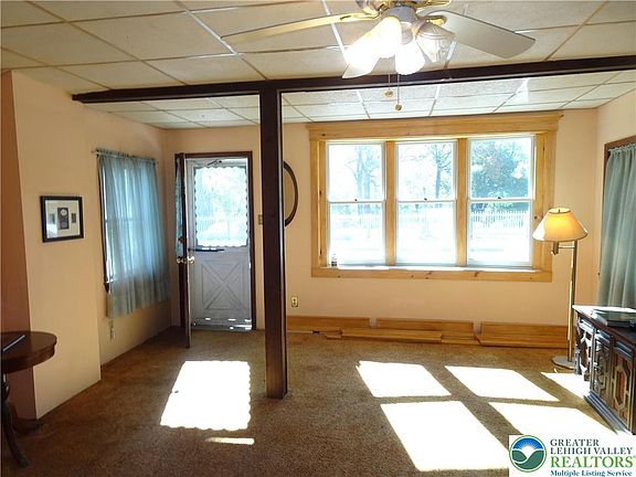 3rd image of 313 E Church St