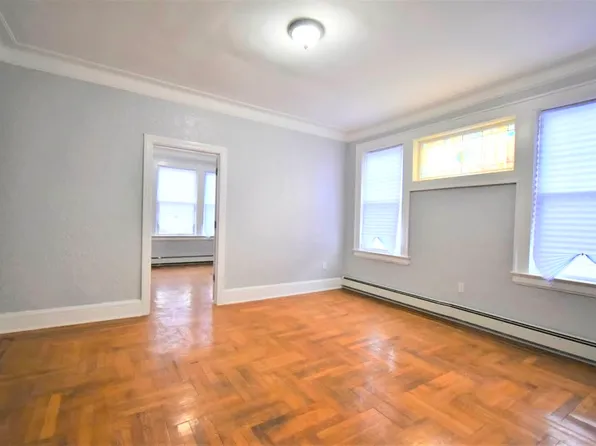 352 Wainwright St #1L, Newark, NJ 07112