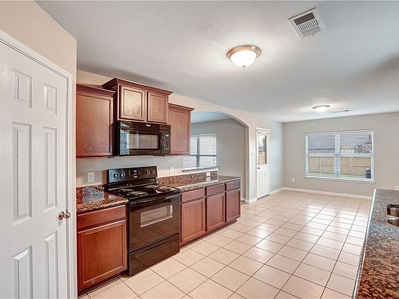 2nd image of 3209 Overstreet Ln