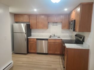 8 Azalea Ct #E, Acton, MA 01720