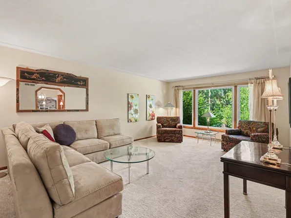 436 Rice Creek Blvd NE, Fridley, MN 55432