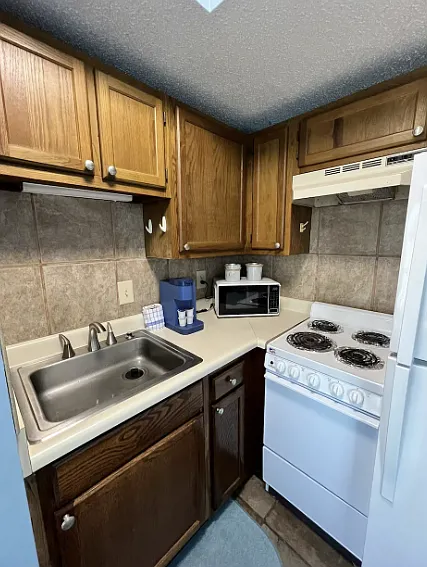 5905 S Kings Hwy #409 — Photo 9