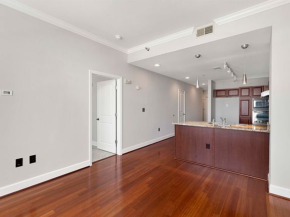 2nd image of 2024 2nd Ave N Unit 1703