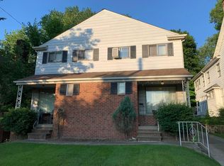 2335 S Overlook Rd, Cleveland, OH 44106