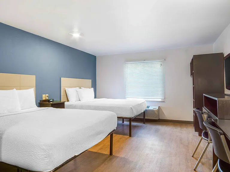 Studio Suite - 2 Queen Beds