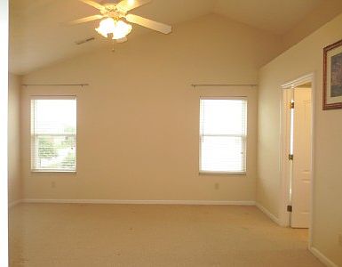 3rd image of 9946 Carriage Walk Dr