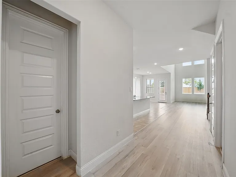 3902 Palmer Meadow Ct — Photo 8
