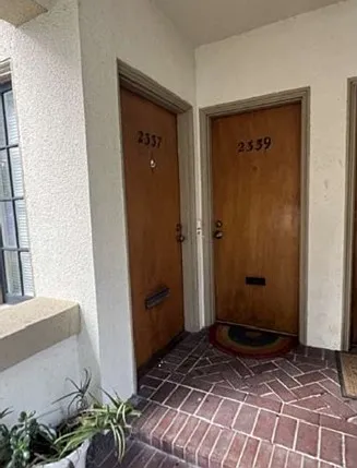 2337 Waverly St — Photo 6
